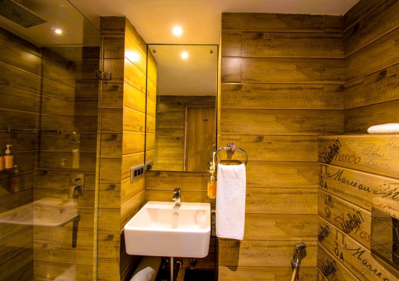 Bloom Hotel - Gachibowli Hyderabad Exterior photo